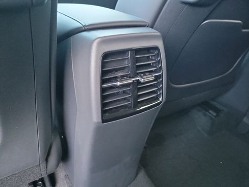 New 2026 Kia Niro EX FWD image 11