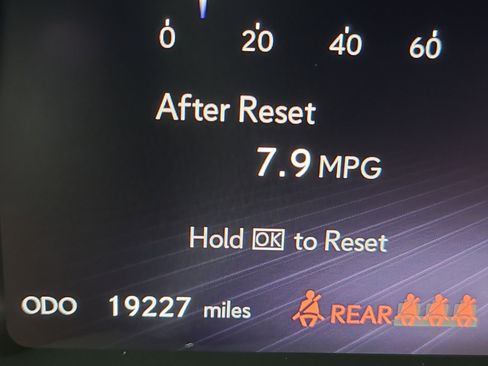 Used 2022 Lexus LS 500h AWD w/ Luxury Package image 25