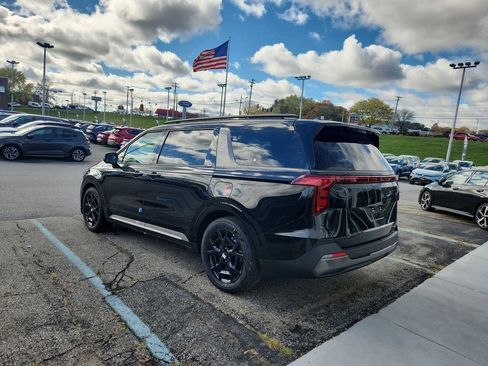 New 2026 Kia Carnival SX w/ SX Dark Edition Package image 5