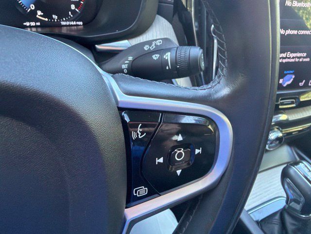 Used 2021 Volvo XC60 T5 Inscription AWD/4WD image 25