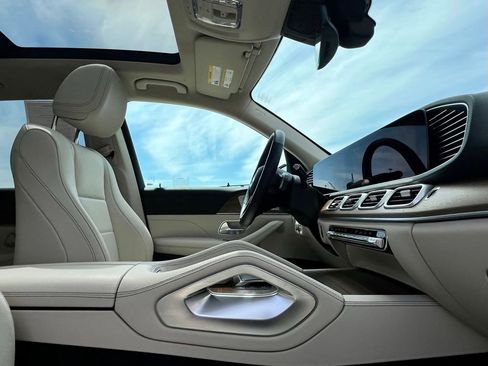 Certified 2024 Mercedes-Benz GLE 450 4MATIC image 17