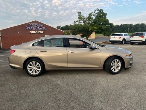 Used 2023 Chevrolet Malibu LT FWD image 9