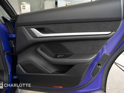 Used 2025 Porsche Taycan Turbo GT image 39