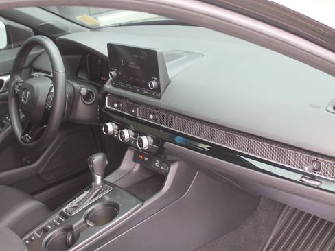 Used 2023 Honda Civic Sport image 20