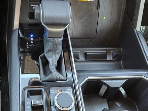 Used 2024 Toyota Tundra Limited image 13