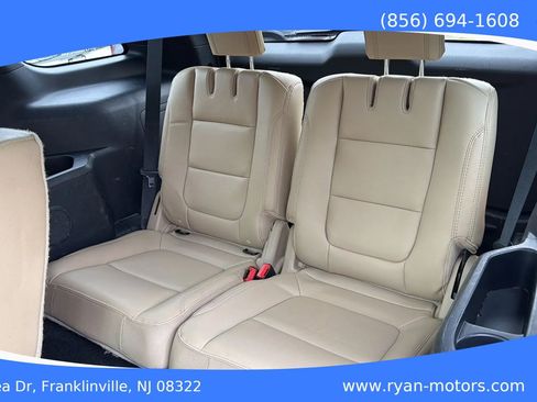 Used 2016 Ford Explorer XLT w/ Equipment Group 202A AWD/4WD image 27