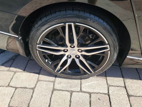 Used 2021 Honda Accord Touring image 7