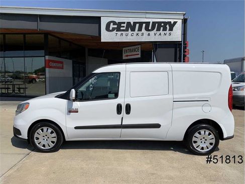 Used 2021 RAM ProMaster City Tradesman SLT image 4