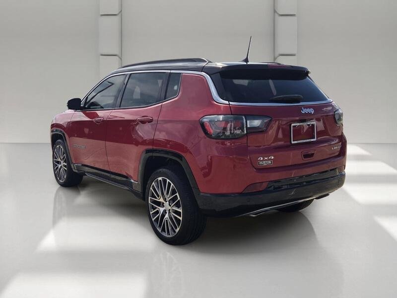 Certified 2023 Jeep Compass Limited w/ Elite Group AWD/4WD image 3
