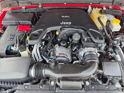 Used 2018 Jeep Wrangler Unlimited Rubicon AWD/4WD image 22