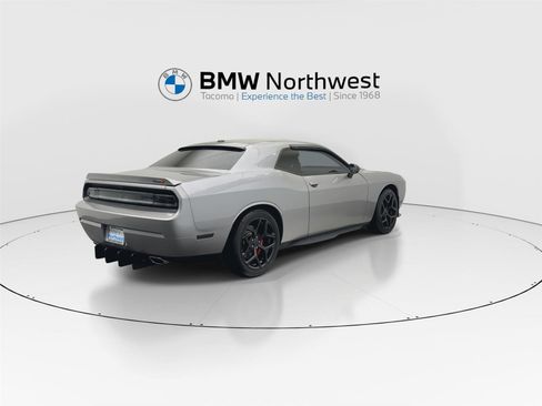 Used 2011 Dodge Challenger SRT8 image 3
