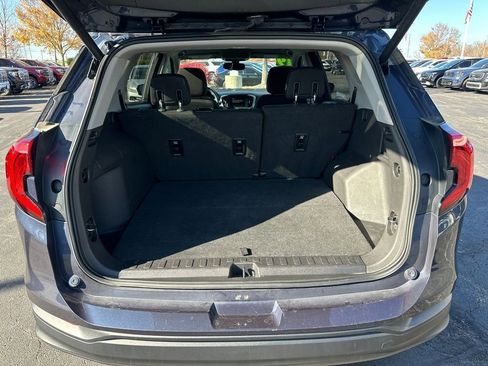 Used 2019 GMC Terrain SLE w/ Driver Convenience Package image 10