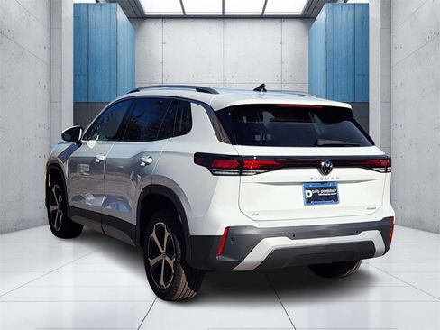 New 2026 Volkswagen Tiguan SE image 26