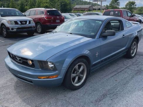 Used 2006 Ford Mustang Coupe RWD image 1