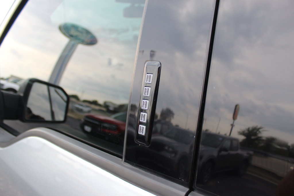 Used 2020 Ford F150 Lariat AWD/4WD image 19