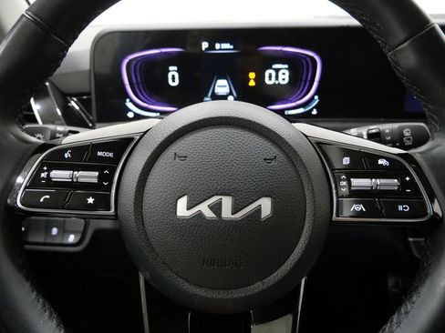 Used 2025 Kia Seltos S image 16