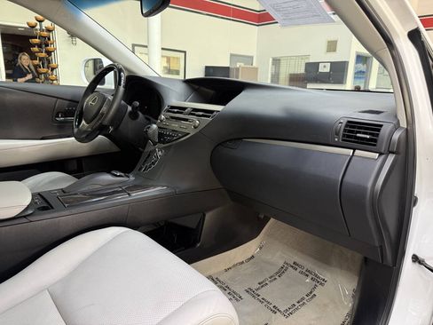 Used 2015 Lexus RX 450h AWD image 18