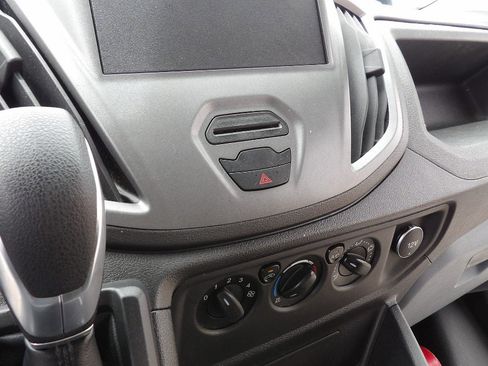 Used 2016 Ford Transit 250 138 RWD image 18