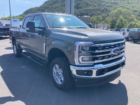 Certified 2026 Ford F250 XLT w/ XLT Premium Package image 3