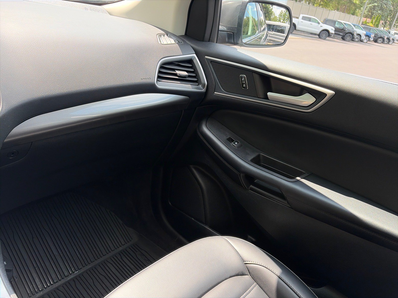 Used 2023 Ford Edge SEL w/ Convenience Package AWD/4WD image 19