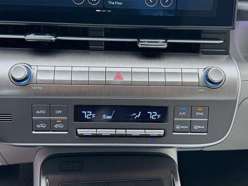 New 2026 Hyundai Kona Limited FWD image 12