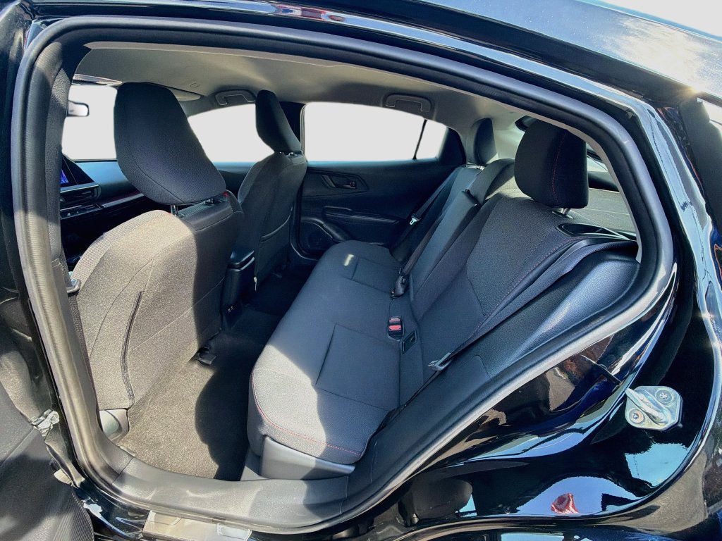 Used 2025 Toyota Prius Plug-In Hybrid FWD image 23