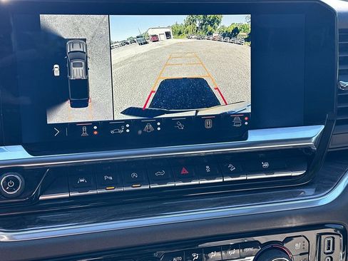 Used 2024 Chevrolet Silverado 1500 LTZ w/ LTZ Premium Package AWD/4WD image 31
