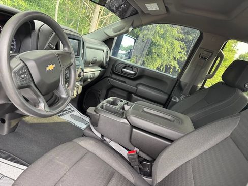 Used 2024 Chevrolet Silverado 2500 Custom w/ Custom Value Package AWD/4WD image 20