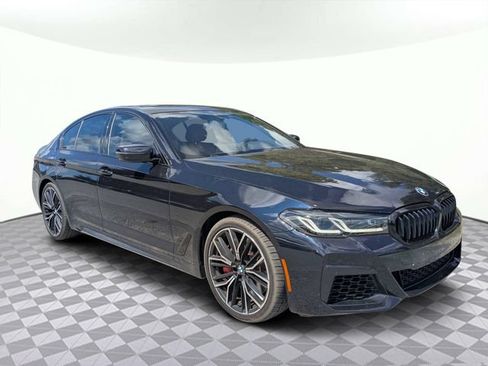 Used 2023 BMW 540i w/ M Sport Package RWD image 2