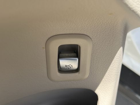 Used 2022 Mercedes-Benz GLC 300 image 25