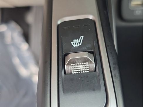 Used 2022 Kia Sorento EX image 28