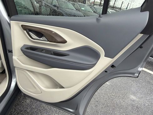 Used 2024 GMC Terrain Denali w/ Denali Premium Package image 16