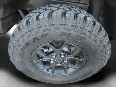 Used 2025 Jeep Wrangler Willys image 34