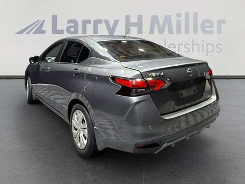 Used 2020 Nissan Versa S image 3