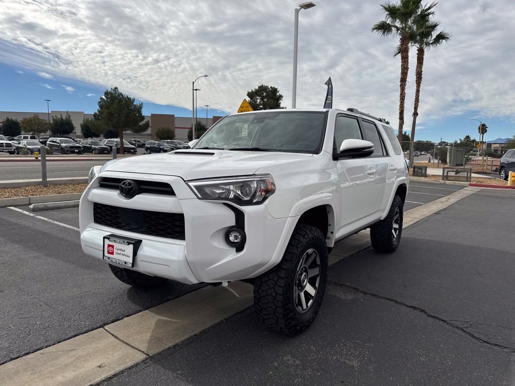 Certified 2021 Toyota 4Runner TRD Off-Road Premium AWD/4WD image 3