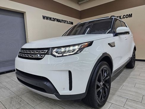 Used 2018 Land Rover Discovery HSE AWD/4WD image 2