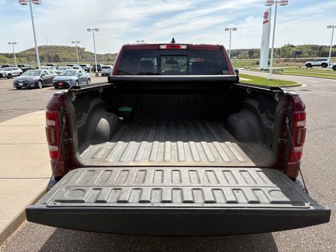 Used 2019 RAM 1500 Laramie w/ Sport Appearance Package AWD/4WD image 4