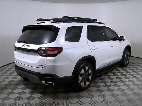 New 2026 Honda Pilot Elite image 7