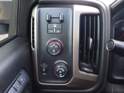 Used 2016 GMC Sierra 2500 Denali w/ Driver Alert Package AWD/4WD image 29