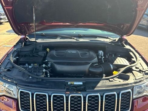 Used 2017 Jeep Grand Cherokee Limited AWD/4WD image 31