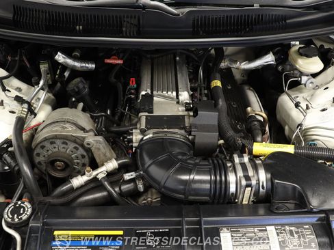 Used 1994 Pontiac Firebird Trans Am GT image 3