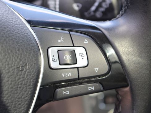 Used 2019 Volkswagen Tiguan SE w/ Panoramic Sunroof Package image 22