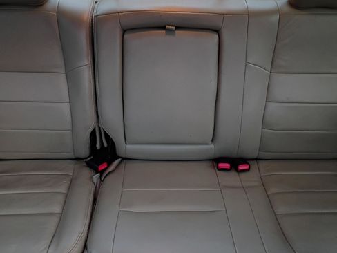 Used 2006 Ford F350 Lariat image 34