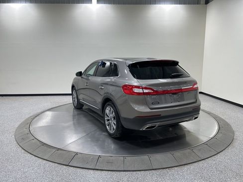 Used 2017 Lincoln MKX Reserve w/ Driver Assistance Package image 8