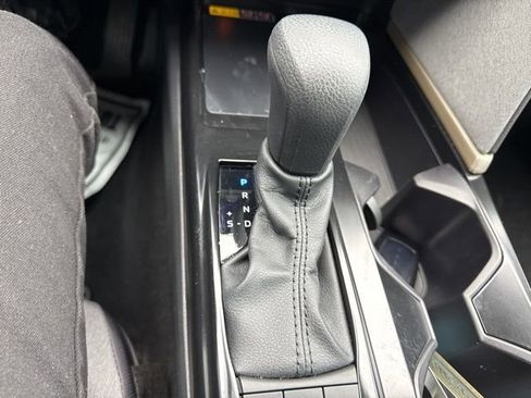 Used 2025 Toyota Camry LE w/ Convenience Package image 18