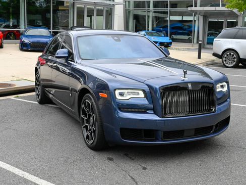 Used 2018 Rolls-Royce Ghost RWD image 3