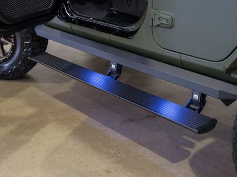 Used 2024 Jeep Wrangler Unlimited Rubicon 392 image 30