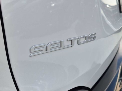 Used 2024 Kia Seltos X-Line image 10