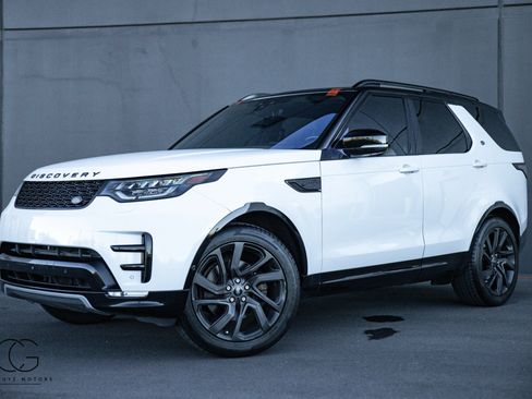 Used 2017 Land Rover Discovery HSE AWD/4WD image 3