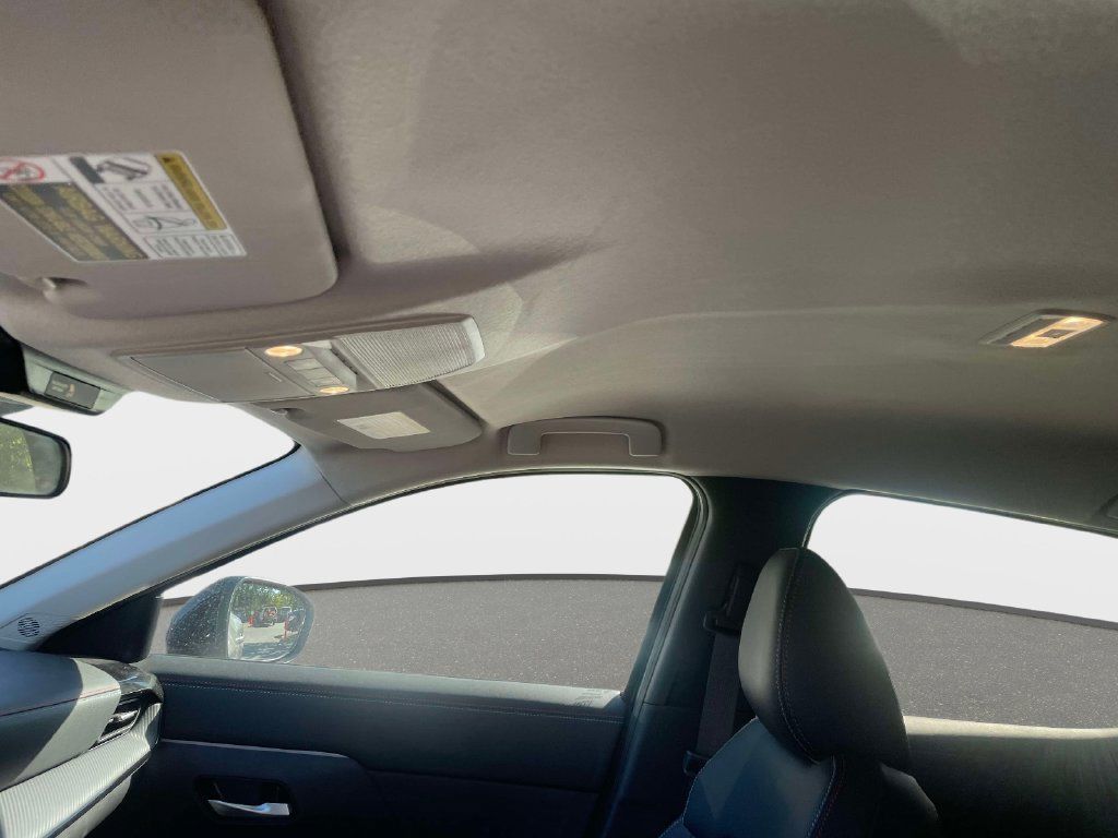 Used 2025 Nissan Kicks SR FWD image 23